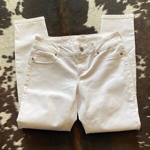 Maurices Women's White Skinny Jeans